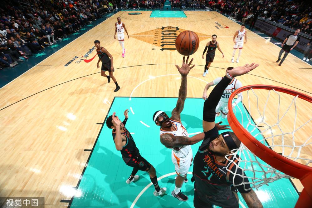 在進攻方面 在進攻方面